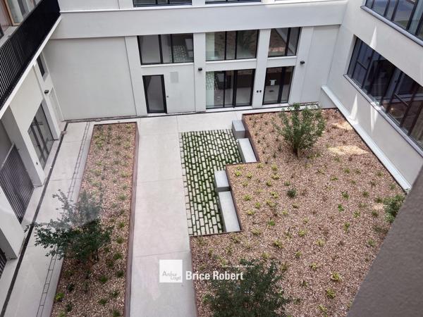 Bureaux à louer à Lyon Part-Dieu avec terrasses privatives et certifications