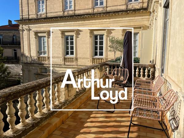 Bureaux à louer 276 m² Montpellier Jeu de Paume accès terrasse