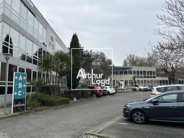 Bureaux à louer à Labège avec accès transports et surfaces rénovées