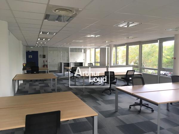Bureaux à louer à Labège avec accès transports et surfaces rénovées