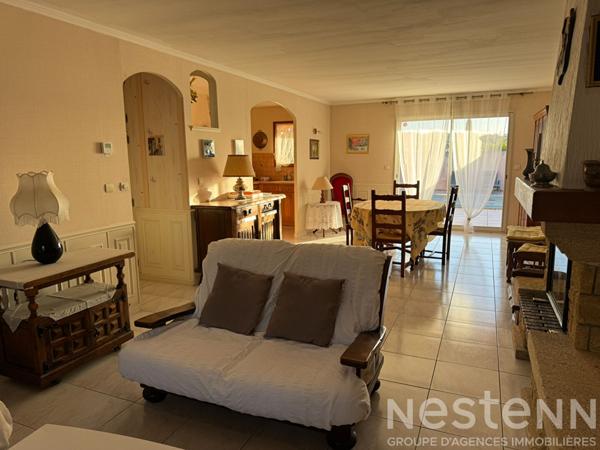 Pavillon plain-pied quatre faces avec terrain piscine dépendance et bonne exposition à Cazilhac proche Carcassonne