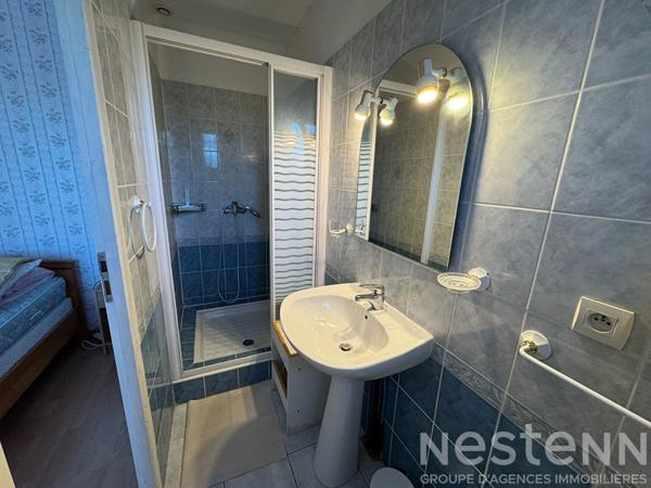 Pavillon plain-pied quatre faces avec terrain piscine dépendance et bonne exposition à Cazilhac proche Carcassonne