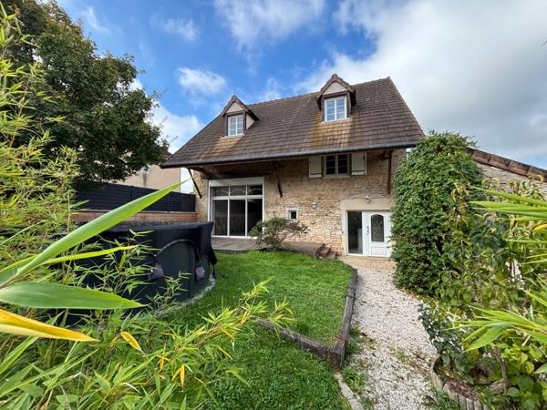 Maison à vendre 5 pièces proche de SAINT-GENGOUX-LE-NATIONAL (71)