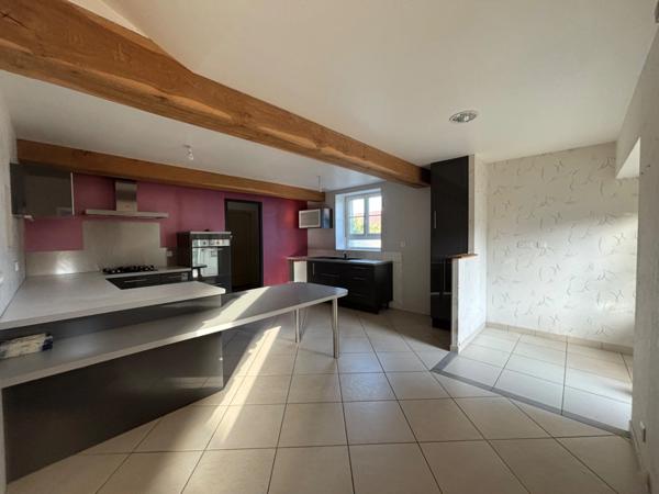 Maison à vendre 5 pièces proche de SAINT-GENGOUX-LE-NATIONAL (71)