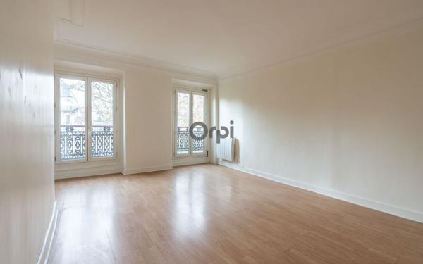 Appartement à vendre    2 pièces • 52,66 m2 Paris 10
