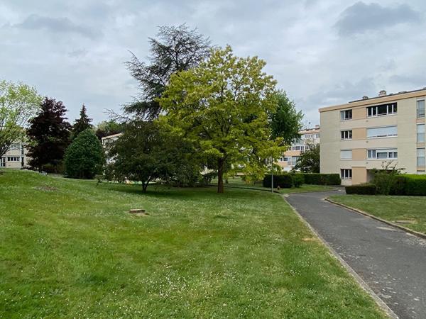 Appartement Gif Sur Yvette 2 pièce(s)