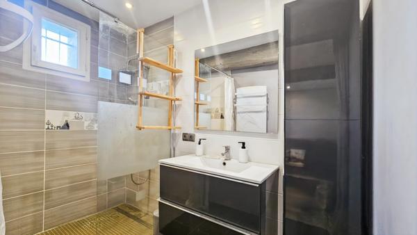 Maison à vendre, bigourdane rénové de 8 pièces avec garage jardin et piscine HORGUES (65)