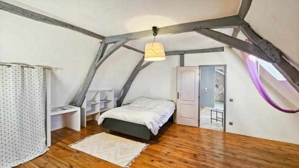 Maison à vendre, bigourdane rénové de 8 pièces avec garage jardin et piscine HORGUES (65)