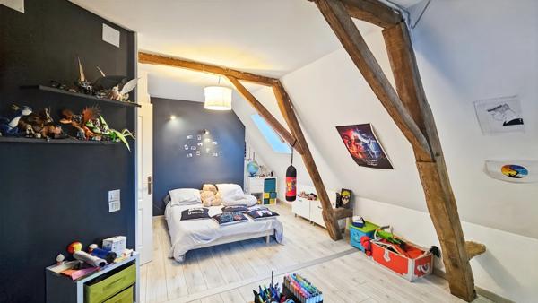 Maison à vendre, bigourdane rénové de 8 pièces avec garage jardin et piscine HORGUES (65)