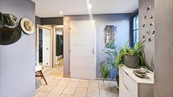 Maison à vendre, bigourdane rénové de 8 pièces avec garage jardin et piscine HORGUES (65)