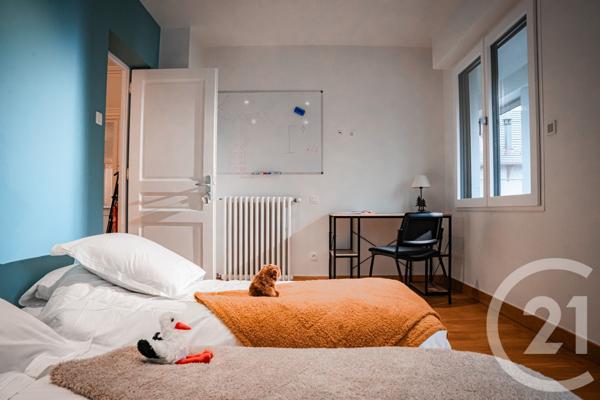 Maison à vendre  9 pièces - 245 m2 CLUSES - 74