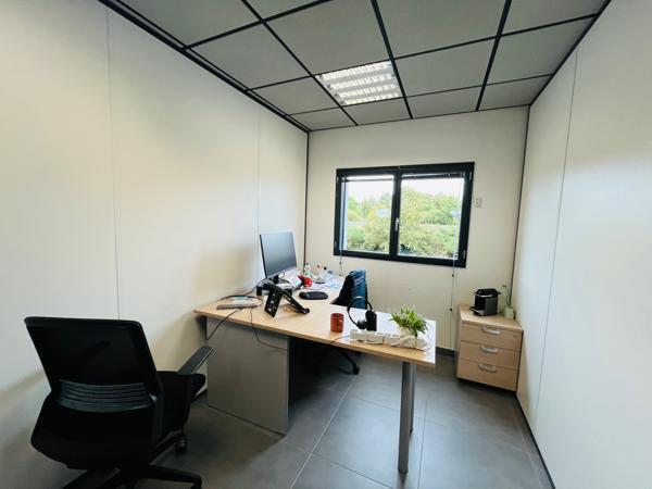 A LOUER BUREAUX PONTCHATEAU 200M2 ZI ABBAYE
