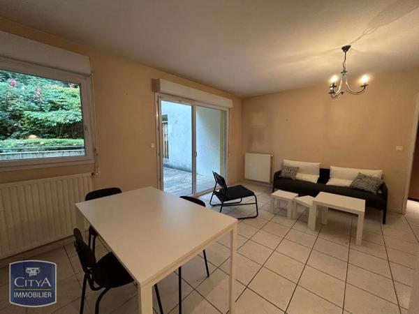 Appartement à louer 2 pièces 50.7m²