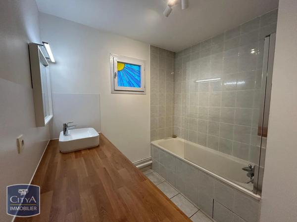 Appartement à louer 2 pièces 50.7m²