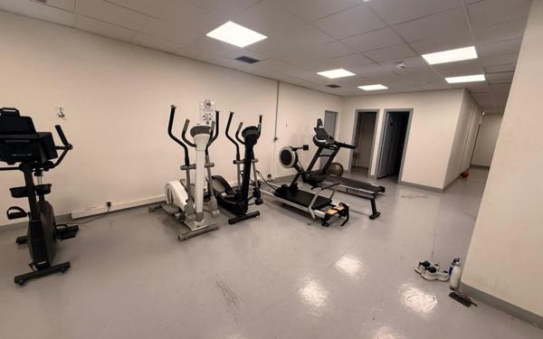 Appartement à louer    1 pièce • 27,93 m2 Paris 10