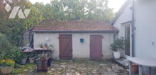 A VENDRE - A LANGON SUR CHER (41)- 
Située dans un endroit calme et verdoyant,  cette  maison ...