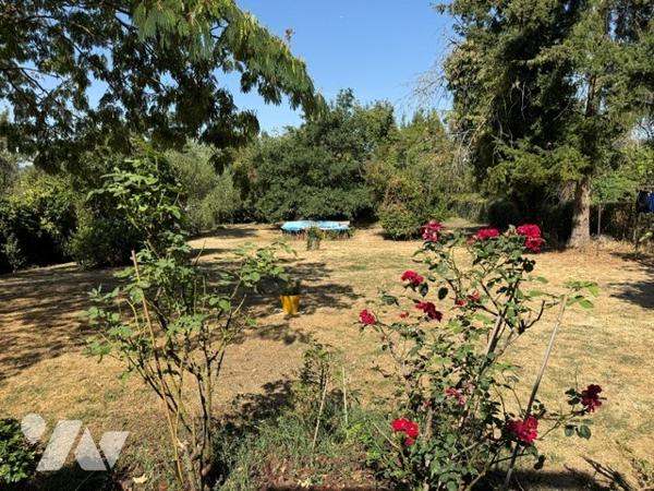 A vendre Maison à Andilly  (95580), 6 pièces, 110 m² habitables, 4 chambres, jardin et terrasse.