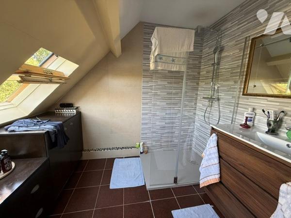 A vendre Maison à Andilly  (95580), 6 pièces, 110 m² habitables, 4 chambres, jardin et terrasse.