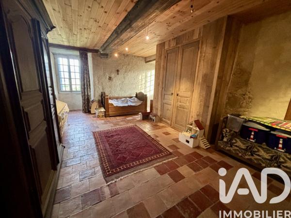 Maison à vendre 14 pièces 350 m² Trans