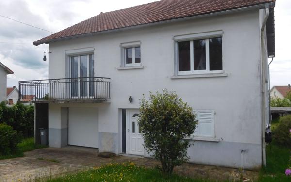 Maison à louer    4 pièces • 105,50 m2 Saint-Yrieix-la-Perche