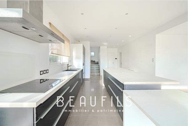 Aigues-Mortes (30220) EXCLUSIVITÉ - AIGUES-MORTES – VILLA CONTEMPORAINE 113.20M² – PISCINE & GARAGE