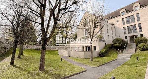 À vendre Studio 25.65 m² - Le Port-marly 78560