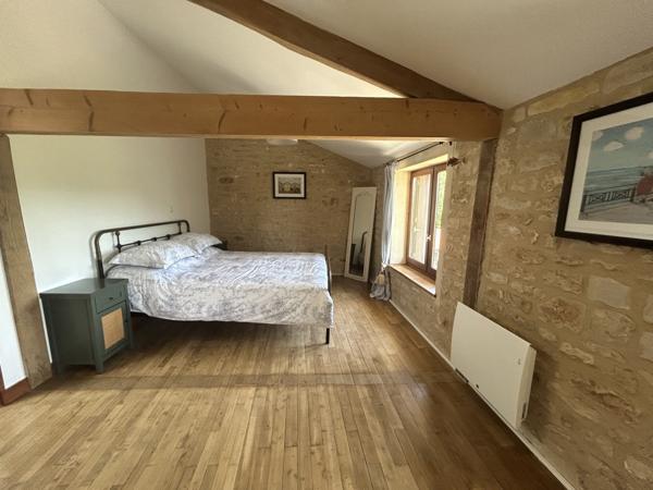 Belle maison de campagne avec vu magnifique sur la vallée