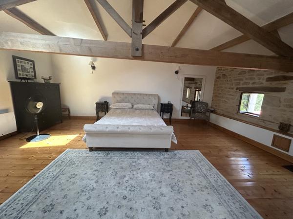 Belle maison de campagne avec vu magnifique sur la vallée