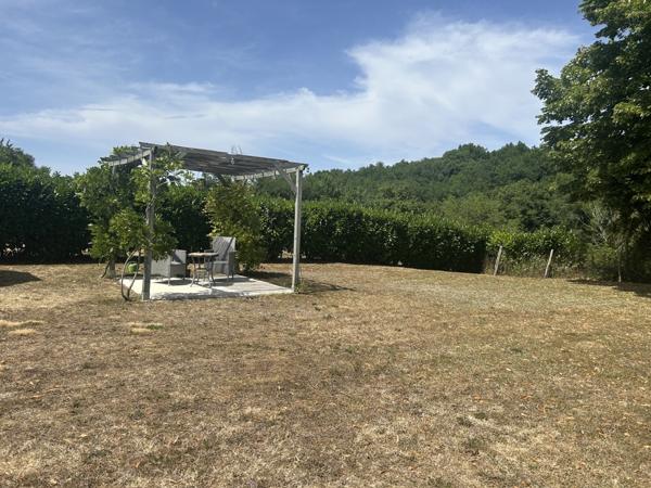 Belle maison de campagne avec vu magnifique sur la vallée