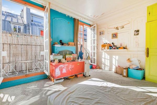  PARIS 8ème - rue de Miromesnil - Bel appartement sur balcon filant 9.45m² lumineux