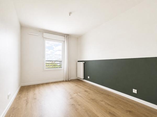 Saint-Ouen-sur-Seine (93400) En exclusivité, Rue des Rosiers – Résidence récente de standing, appartement traversant avec balcon et parking