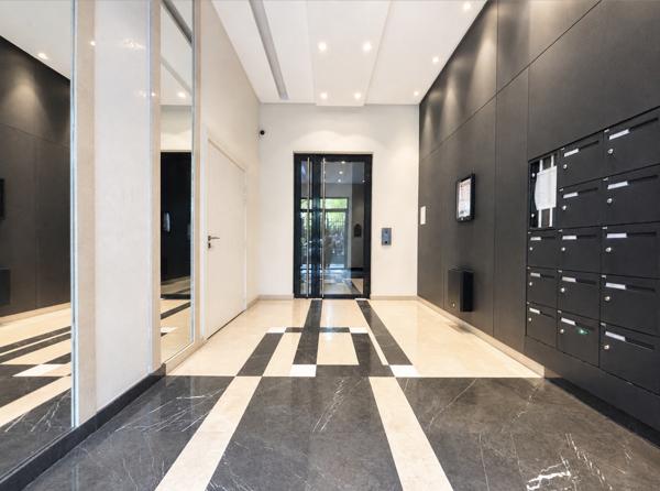 Saint-Ouen-sur-Seine (93400) En exclusivité, Rue des Rosiers – Résidence récente de standing, appartement traversant avec balcon et parking