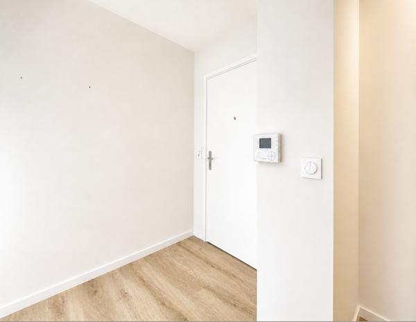 Saint-Ouen-sur-Seine (93400) En exclusivité, Rue des Rosiers – Résidence récente de standing, appartement traversant avec balcon et parking