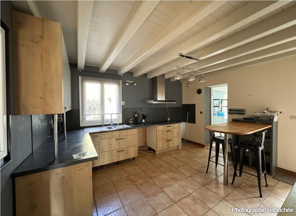 BREUIL-MAGNÉ ? BELLE MAISON FAMILIALE AVEC PISCINE ET GRAND TERRAIN