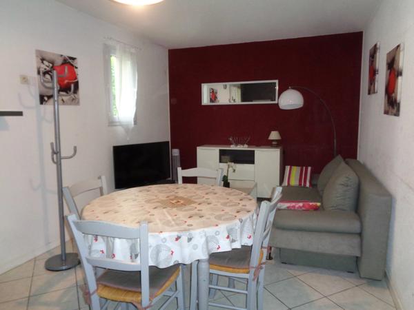 Maison à vendre 2 pièces OZILLAC (17) 2 pièces avec jardin privatif – Proche thermes de Jonzac