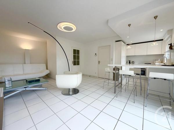Appartement F2 à vendre  2 pièces - 53,81 m 2   DEAUVILLE  - 14