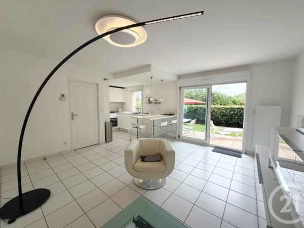 Appartement F2 à vendre  2 pièces - 53,81 m 2   DEAUVILLE  - 14