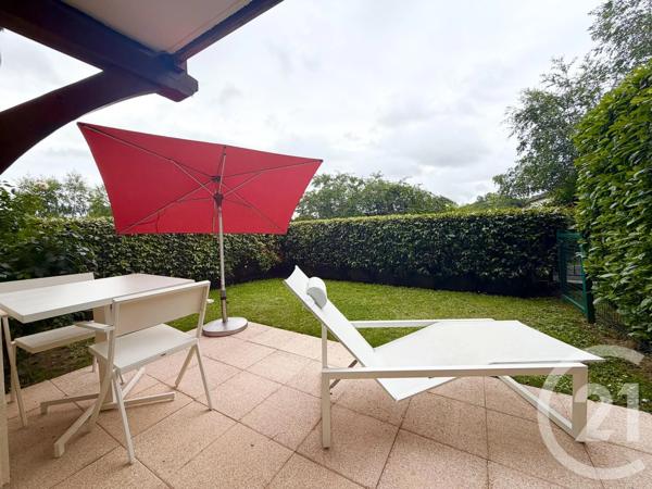 Appartement F2 à vendre  2 pièces - 53,81 m 2   DEAUVILLE  - 14