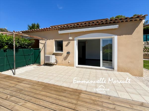 Mazet de 64 m2 - 3 pièces avec jardin - à vendre à BAGNOLS EN FORET (83)