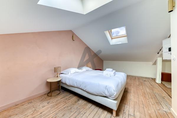 VILLEURBANNE – CHARPENNES | Maison familiale avec jardin, piscine et garage