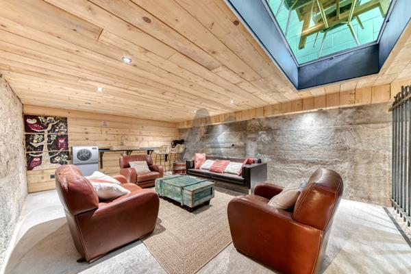 VILLEURBANNE – CHARPENNES | Maison familiale avec jardin, piscine et garage