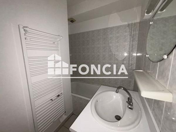 Location Studio 31.9 m² - LES SYLVALINES Gieres 38610