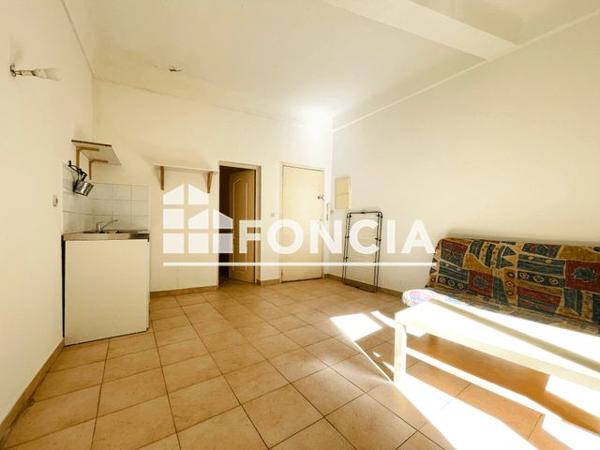 Location Studio 23.1 m² - 12 ET 14 RUE PAUL LENDRIN Toulon 83000