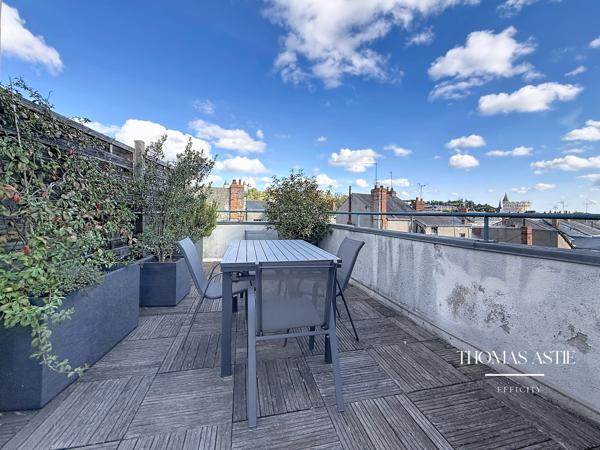 Appartement
         4 pièces
        - 96 m² 299 990 € *