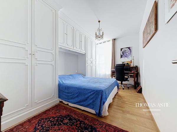 Appartement
         4 pièces
        - 96 m² 299 990 € *