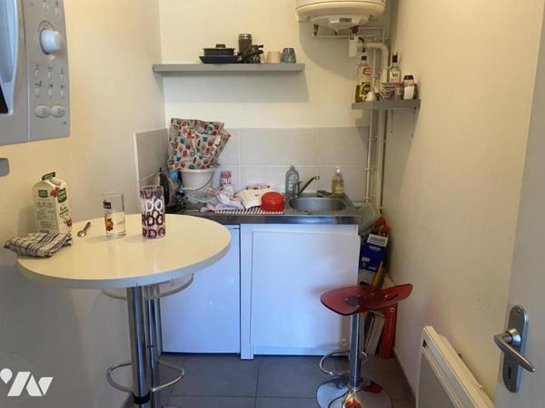 Bureau-Cabinet médical 77 M²