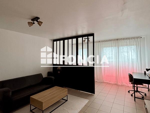 Location Studio meublé 34.53 m² - 99 BLD ERNEST DALBY Nantes 44000