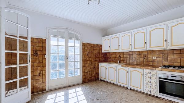 A 15 min de Perpignan propriété de 130m² sur 524m² de terrain avec dépendance