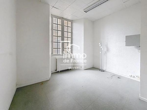 Bureau à vendre à Laval (53000)