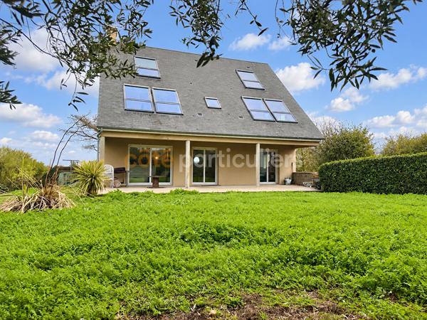 Vente
                Maison115 m² - 3 Pièces -
                    BRICQUEBEC EN COTENTIN (50260)